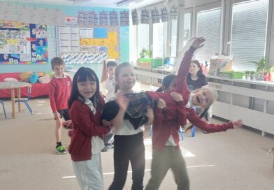 🌞 Starting Our Day with Smiles in Grade 2-B 🌈